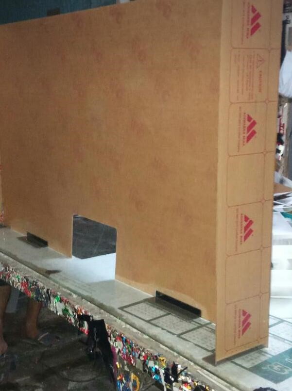 jual akrilik pembatas meja kantor